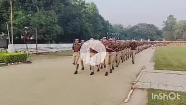 हरदोई: पुलिस लाइन में हुई परेड की सलामी एसपी अशोक कुमार मीणा ने ली, डायल 112 एवं पुलिस लाइन का किया निरीक्षण