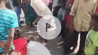 चास: बोकारो सेक्टर 12 में अतिक्रमण हटाओ अभियान का स्थानीय लोगों ने शव रखकर किया विरोध