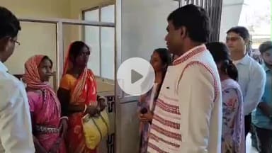 कांके: उपायुक्त मंजूनाथ भजंत्री ने रांची स्थित तमाड़ प्रखंड सह अंचल कार्यालय का किया औचक निरीक्षण