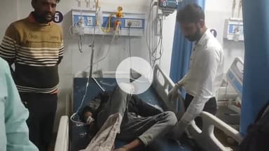 झालरापाटन: झालावाड़ के समीप कोटा रोड पर खिमच पुलिया के पास दीवार से टकराकर बाइक सवार घायल, जिला अस्पताल में भर्ती