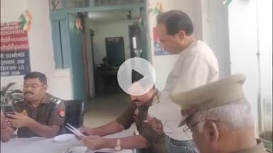 झांसी: चिरगांव थाने में थाना दिवस पर हुई जनसुनवाई, चार शिकायतें दर्ज, दो का मौके पर निस्तारण