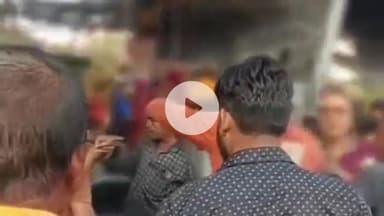 बेरमो: फुसरो में ऑटो चालक की लाठी-डंडों और चप्पलों से पिटाई, चालक घायल, वीडियो वायरल