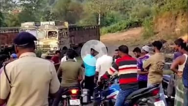 बेरमो: कोनार रेलवे साइडिंग से 35 टन अवैध कोयला जब्त किया गया