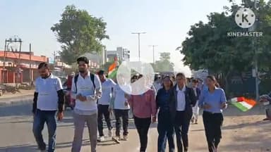 दौसा: शनिवार की सुबह बच्चों के साथ पुलिस और प्रशासन के अधिकारी दौड़ते हुए नजर आए, वंदे मातरम रन में की सहभागिता