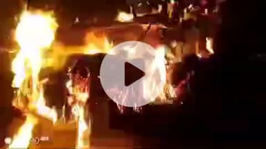 करछना: पहलू के पूरे गांव में अराजक तत्वों ने गरीब महिला के घर में लगाई आग, पुलिस जांच में जुटी