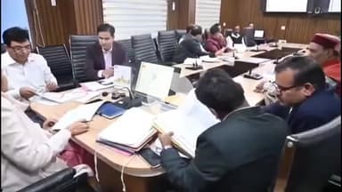 टिहरी: DM ने नवदुर्गा मंदिर सौंदर्यीकरण पर की बैठक, कहा- पुरानी टिहरी के मंदिर की धरोहर म्यूजियम में रखें