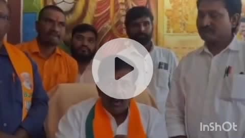 కుల్కచర్ల: ఎంపీ కొండ విశ్వేశ్వర్ రెడ్డి పై అనుచిత వ్యాఖ్యలు చేసిన కార్తిక్ రెడ్డి క్షమాపణ చెప్పాలి: కుల్కచర్ల లో  ప్రహల్లాద రావు