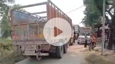 करछना: बरदहा कचरी मार्ग पर गांव के रास्ते लिंक मार्ग पर ओवरलोड बड़े वाहन चालक फर्राटा भर रहे, जिम्मेदार बेखबर