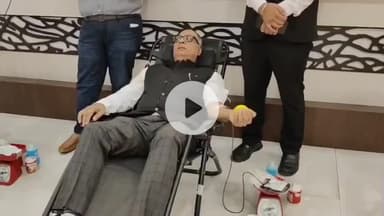 कांके: चैंबर भवन में रक्तदान शिविर का आयोजन, बड़ी संख्या में पहुंचे रक्तदाता