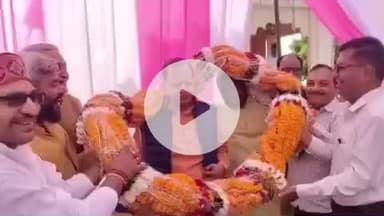 प्रतापगढ़: भरोखन गांव स्थित केसरी नंदन धाम पर दो दिवसी मेले का उद्घाटन पूर्व मंत्री ने फीता काटकर किया