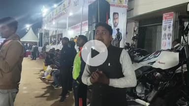 लोहरदगा: लोहरदगा प्रीमियर लीग में दो सेमीफाइनल मैच खेले गए, बेहतर प्रदर्शन करने वाले खिलाड़ी को कल मिलेगी चमचमाती बाइक