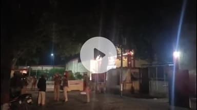 ललितपुर: जिला जेल में सायरन बजाने से मचा हड़कंप, क्षेत्राधिकार सदर, कोतवाल और पुलिसकर्मी पहुंचे जिला जेल