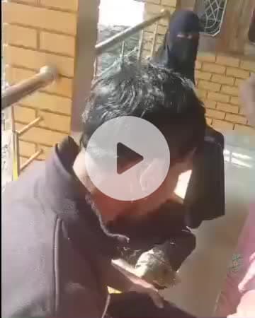 तिलहर: नगर के मोहल्ला सैयद बाड़ा में घर के बाहर बैठे व्यक्ति को ई-रिक्शा ने मारी टक्कर, व्यक्ति गंभीर रूप से घायल