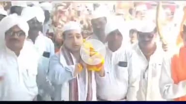 कणकवली: सिंधुदुर्ग जिल्हा वारकरी संप्रदायाच्या दिंडीत पालकमंत्री नितेश राणे झाले सहभागी