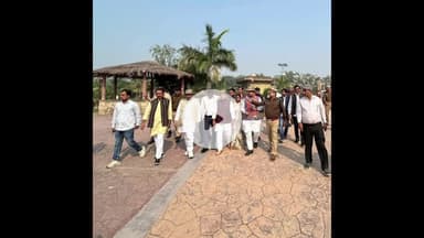 इटावा: विद्युत व्यवस्था संबंधित जांच समिति के सभापति अंगद सिंह ने लायन सफारी का किया भ्रमण