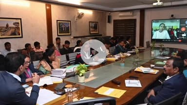 लोहरदगा: उपायुक्त डॉक्टर कुमार ताराचंद: सरकारी योजनाओं से रबी फसल की तैयारी करें, लैम्प्स-पैक्स से ही बीज खरीदें