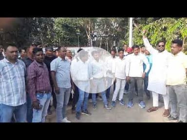 गुमला में झारखंड मुक्ति मोर्चा में टूट, सिसई के कार्यकर्ताओं ने विरोध में किया जमकर नारेबाजी