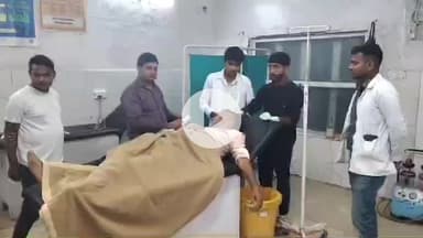 इटावा: चित्राहाट इलाके में तेज रफ्तार कार ने स्कूटी सवार को टक्कर मारी, हादसे में स्कूटी सवार गंभीर रूप से घायल, इलाज जारी