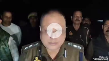 मिर्ज़ापुर: घटनास्थल पर पहुंचे एसएसपी ने बताया, पति-पत्नी में विवाद के बाद पत्नी की हत्या कर पति ने ट्रेन के सामने कूद दिया