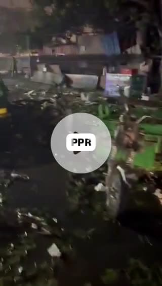 दिल्ली धमाके में मरने वालों की संख्या बढ़ी , अब तक 10 लोगों की मौत और लगभग 30 लोग घायल । मरने वालों की संख्या और बढ़ने क