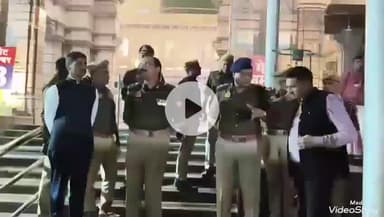 मिर्ज़ापुर: दिल्ली में हुए बम ब्लास्ट के बाद मां विंध्यवासिनी धाम की सुरक्षा बढ़ाई गई, आयुक्त, आईजी, डीएम और एसएसपी ने किया निरीक्षण
