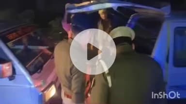 बिधूना: दिल्ली में धमाके के बाद जिले में बढ़ाई गई सुरक्षा, बेला थाना पुलिस ने संदिग्ध वाहनों के खिलाफ चलाया अभियान