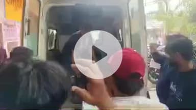 सोहावल: रौनाही थाना के सामने आपस में भिड़ी दो मोटरसाइकिल, दोनों सवार गंभीर घायल, जिला अस्पताल किया गया रिफर