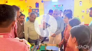 नानपारा: रूपईडीहा में विज्ञान सामाजिक अध्ययन प्रदर्शनी का उद्घाटन नगर अध्यक्ष ने फीता काटकर किया