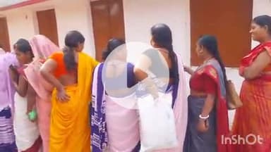 करपी: करपी प्रखंड मुख्यालय में आशा कार्यकर्ताओं और आंगनबाड़ी सेविकाओं को इलेक्शन ड्यूटी का पारिश्रमिक दिया गया