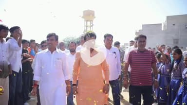 गडरारोड: गडरा रोड में सांसद खेलकूद प्रतियोगिता का हुआ आगाज, कई टीमों ने शुरुआत में दिखाया दमखम