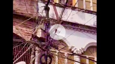 महनार: महनार बाजार में बिजली के तारों में आग लगने से अफरातफरी मची