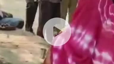 प्रतापगढ़: जोलहापुर गांव में रस्सी के सहारे लटक कर युवक ने दी जान, पोस्टमार्टम के बाद परिजनों ने किया अंतिम संस्कार