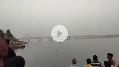 गाज़ीपुर: पोस्ता गंगा घाट पर गंगा में डूबे 3 किशोरों में से 2 के शव बरामद, तीसरे की तलाश जारी