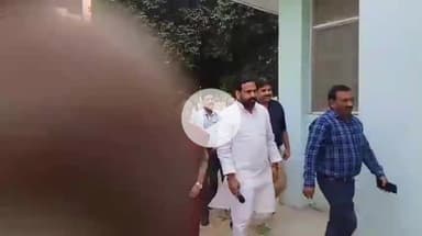 गाज़ीपुर: नेहरू स्टेडियम गाजीपुर में डीपीसीएल लीग का रोमांच चरम पर, कांटे की भिड़ंत में डिफेंस वॉरियर्स ने दर्ज की बड़ी जीत