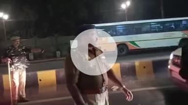 झांसी: दिल्ली में हुए ब्लास्ट के बाद झांसी SSP ने बस स्टैंड और सड़कों पर चलाया सघन चेकिंग अभियान