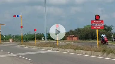 மணப்பாறை: கரடிப்பட்டி குறிஞ்சி காலேஜ் எதிர்ப்புறம் இருசக்கர வாகனங்கள் மோதிக்கொண்ட விபத்தில் பெண் மரணம் போலீஸ் விசாரணை