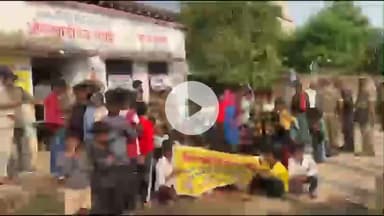 शिवसागर: शिवसागर प्रखंड के रोझाई गाँव के मतदाताओं ने प्राथमिक विद्यालय की मांग पर किया वोट बहिष्कार, प्रशासन मनाने में जुटी