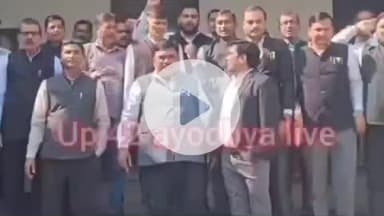 सोहावल: सोहावल तहसील में फैले भ्रष्टाचार के खिलाफ अधिवक्ताओं ने जताया विरोध