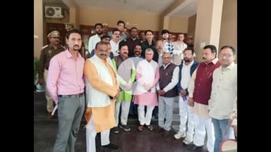 रामपुर: यूपी सरकार के मंत्री धर्मवीर प्रजापति रामपुर के PWD गेस्ट हाउस पहुंचे, भाजपाइयों ने किया जोरदार स्वागत