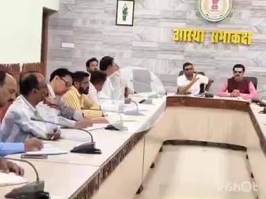 जगदलपुर: नगर निगम क्षेत्र में आवारा एवं घुमंतू पशुओं के कारण सड़क दुर्घटनाओं में कमी लाने के लिए पशुओं के मालिक के खिलाफ एफआईआर