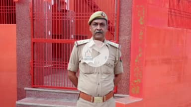 मथुरा: धीरेंद्र शास्त्री की पदयात्रा में ड्यूटी पर आए दरोगा की हुई मौत