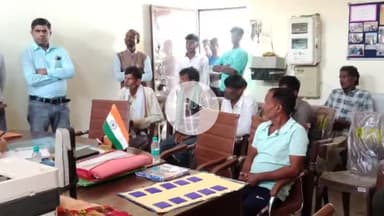 सिराथू: काशिया स्कूल में टीचर द्वारा बच्चियों से बैड टच की शिकायत की जांच करने पहुंची शिक्षा अधिकारी ने बताया- जांच अभी अधूरी है