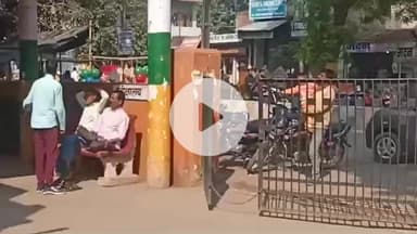 तिलहर: नेशनल हाईवे पर पावर हाउस के पास बाइक और साइकिल सवार की हुई टक्कर, दो लोग घायल, मेडिकल कॉलेज रेफर