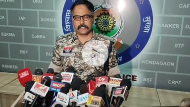 जगदलपुर: बीजापुर के नेशनल पार्क एरिया में हुए पुलिस-नक्सली मुठभेड़ के विषय में बस्तर आईजी सुंदरराज पी ने दी जानकारी