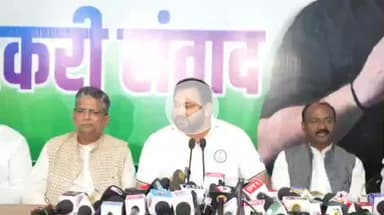 पटना ग्रामीण: नेता प्रतिपक्ष तेजस्वी यादव ने एग्जिट पोल पर उठाए सवाल, मतगणना धीमी करने की जताई आशंका