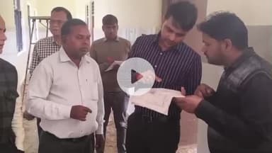 लखीमपुर: सीडीओ ने कोरैय्या जंगल में निर्माणाधीन कस्तूरबा गांधी विद्यालय का किया औचक निरीक्षण, कार्य की गुणवत्ता का लिया जायजा