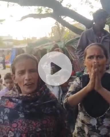 जगाधरी: जगाधरी रोड पर गाबा हॉस्पिटल के सामने सड़क किनारे बैठे लोगों को हटाने पहुंची नगर निगम की टीम, हुआ विरोध