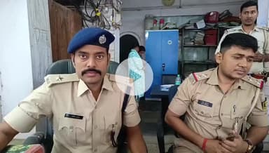 संपतचक: गौरीचक थाना ने चुनावी तनाव निवारण के लिए किया फ्लैग मार्च, शांति बनाए रखने का लिया संकल्प