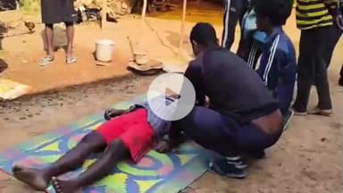 सिमडेगा: गोर्रा गिरजा टोली गांव में युवक ने फांसी लगाकर की आत्महत्या, सदर अस्पताल में पुलिस ने कराया पोस्टमार्टम