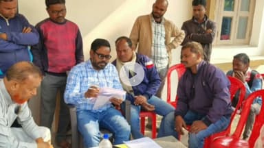 बलियापुर: झामुमो प्रतिनिधिमंडल जन समस्याओं को लेकर विधायक चंद्रदेव महतो से मिला